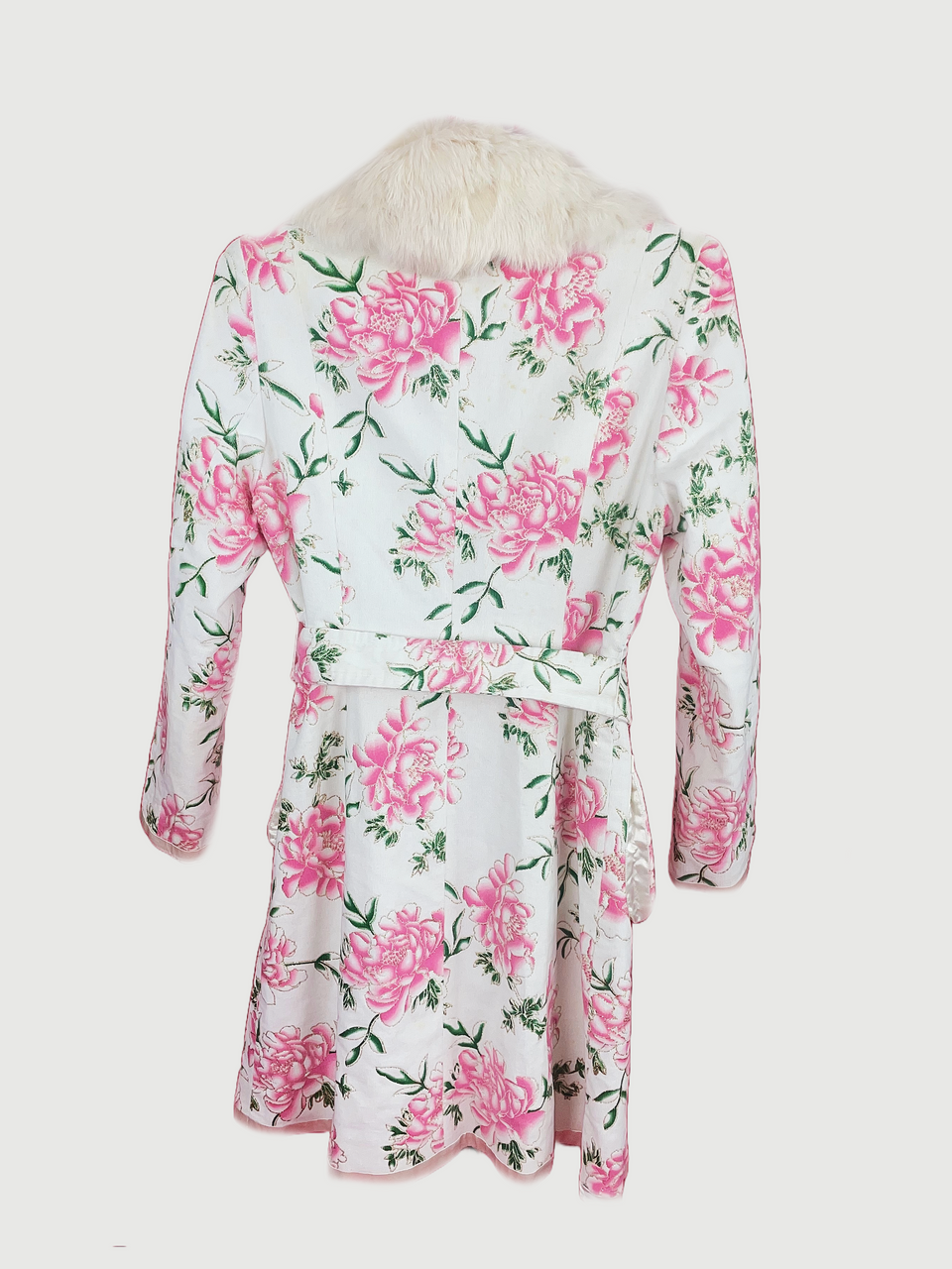 White Rose Coat with Fur Collar