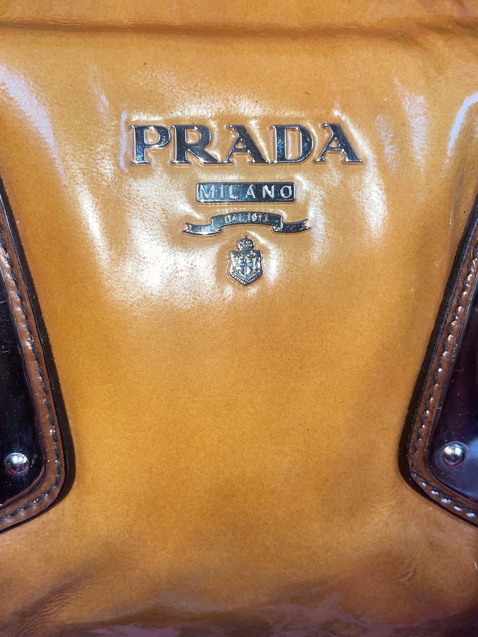 PRADA Nudo Nero Vernice Sfumata Bauletto Bag
