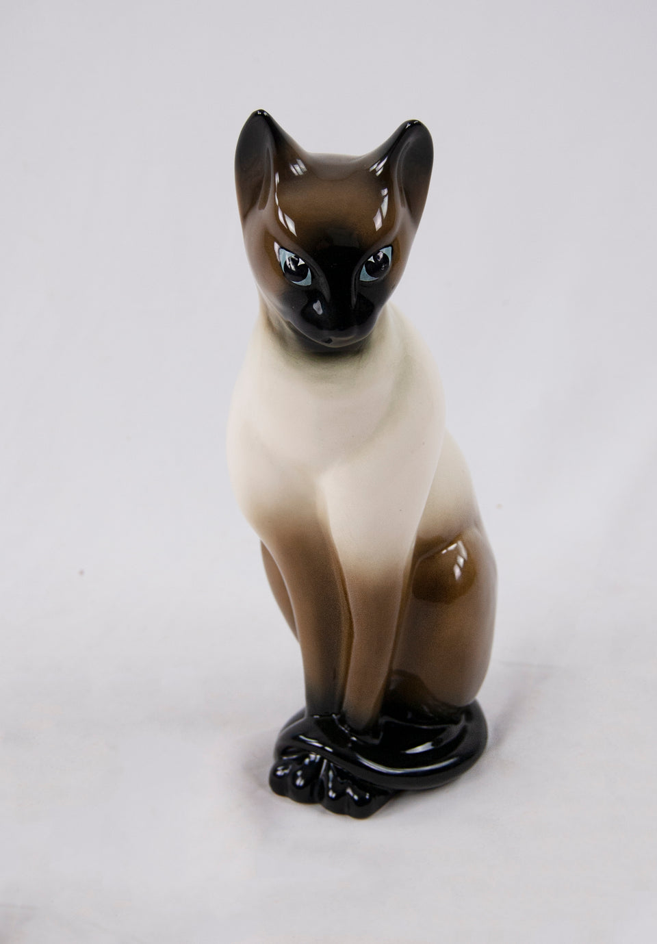 1930s Siamense Porcelain Cat