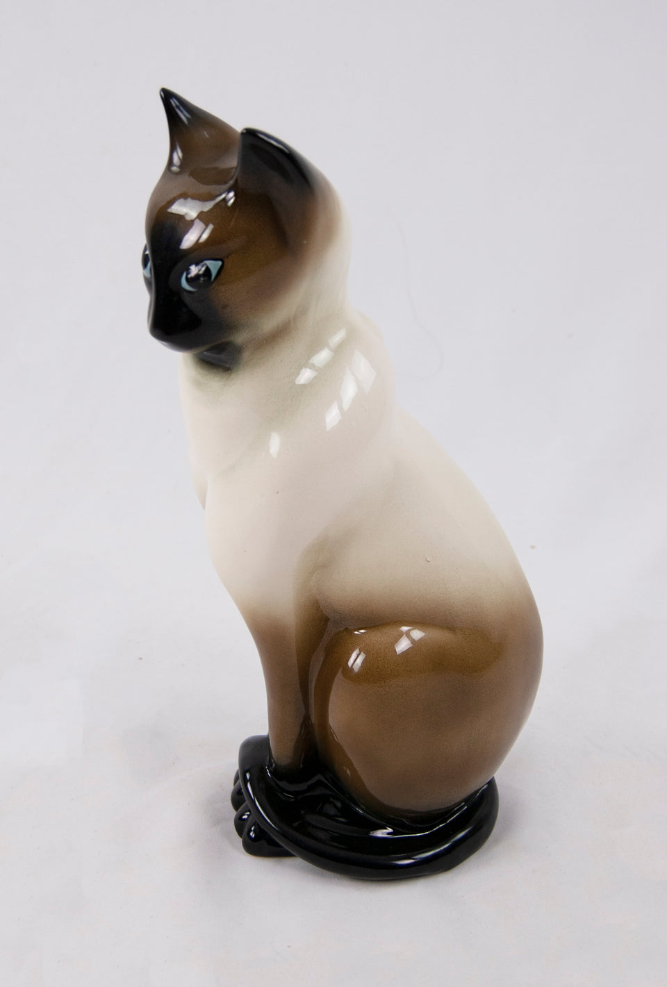 1930s Siamense Porcelain Cat