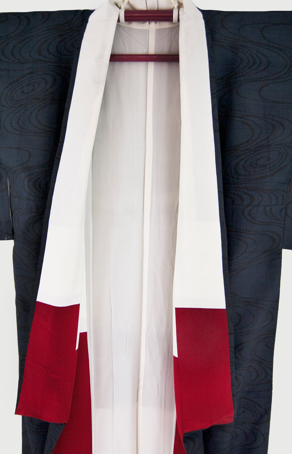 Japanese Yukata (浴衣) Kimono - Squiggle