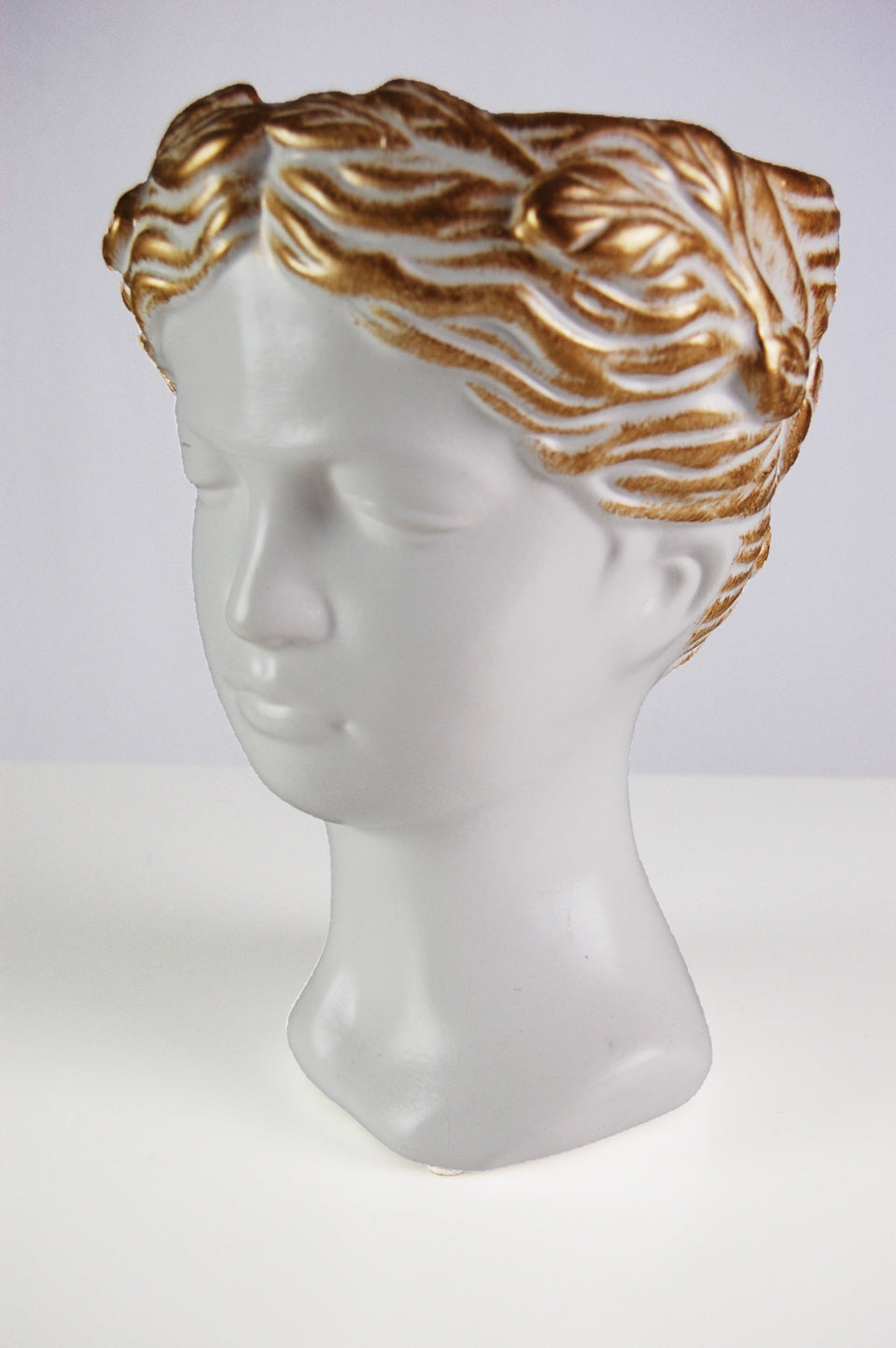 Portuguese Head Planter